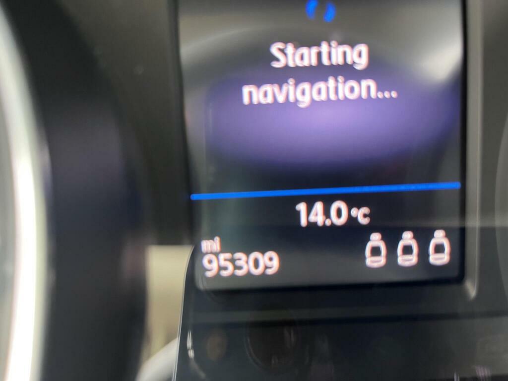 Volkswagen Passat 2.0 Tdi 150 Bhp Bluemotion Tech Se Business Estate Silver #22
