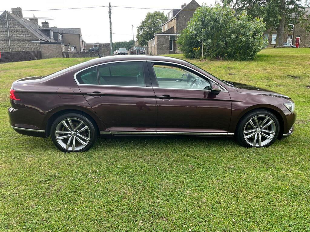 Volkswagen Passat 2.0 Tdi Bluemotion Tech Gt Euro 6 S S Red