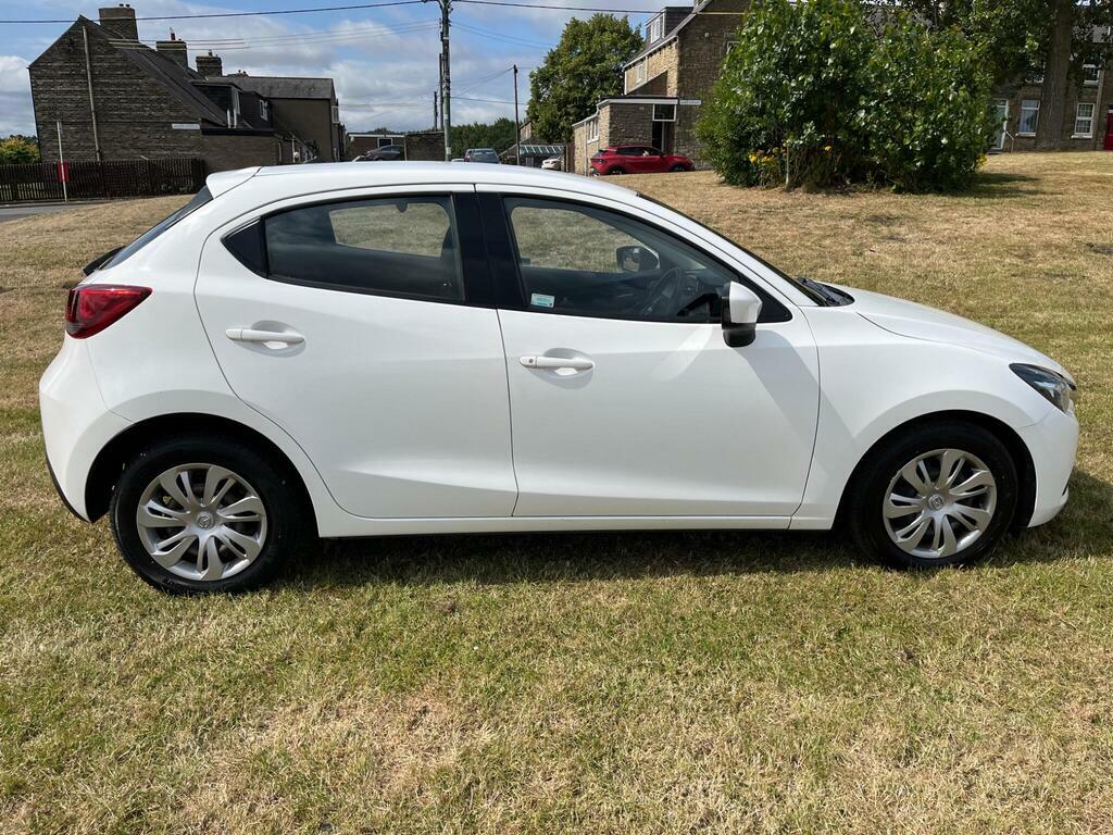 Mazda 2 1.5 Skyactiv-g Se Euro 6 S S White