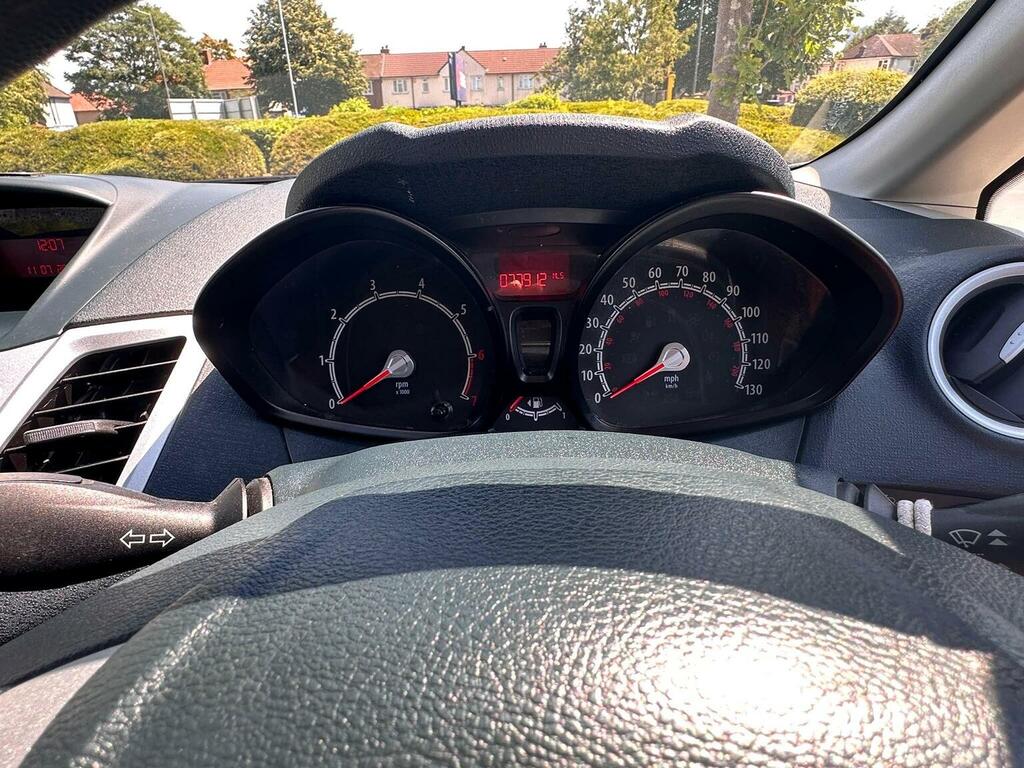 Ford Fiesta 1.4 Edge White #6