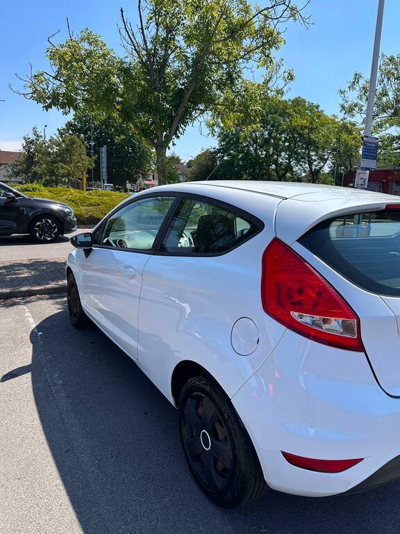 Ford Fiesta 1.4 Edge White #2