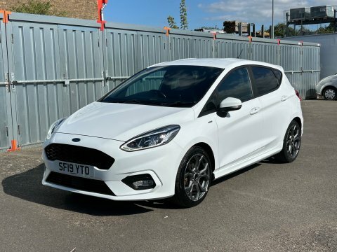 Ford Fiesta St-line X Sat SF19YTO White