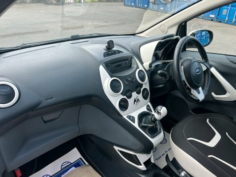 Ford KA 1.2 Zetec White Edition White #17