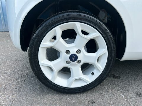 Ford KA 1.2 Zetec White Edition White #11