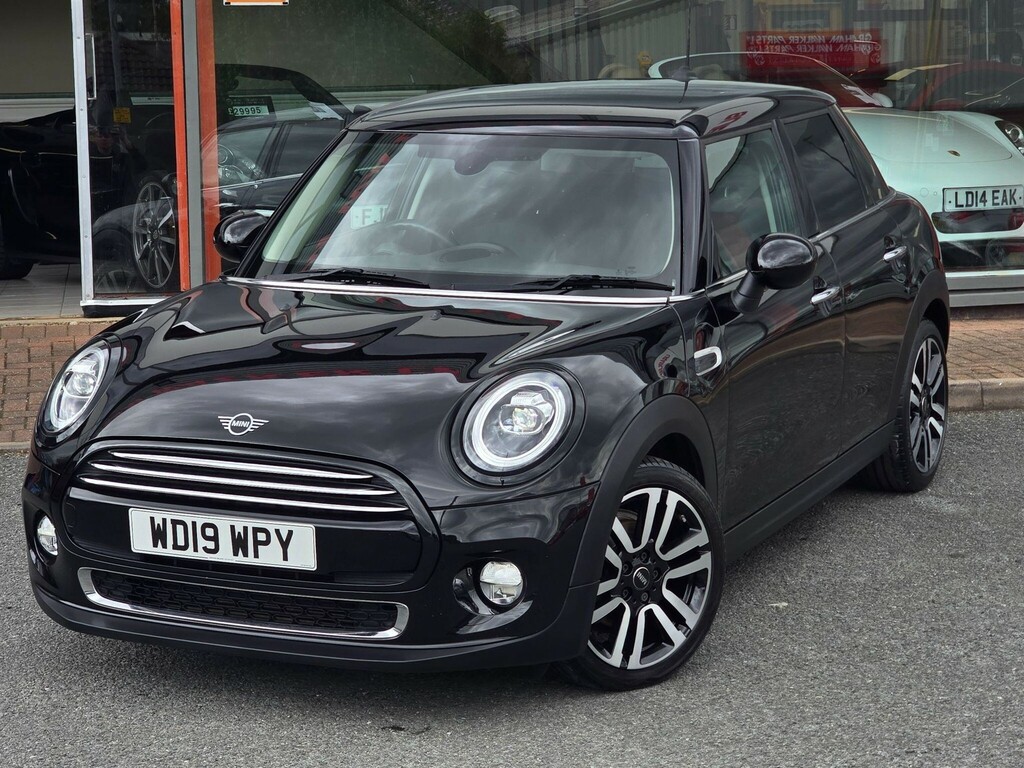 Mini Hatch 1.5 Cooper Exclusive Euro 6 Ss WD19WPY Black #4