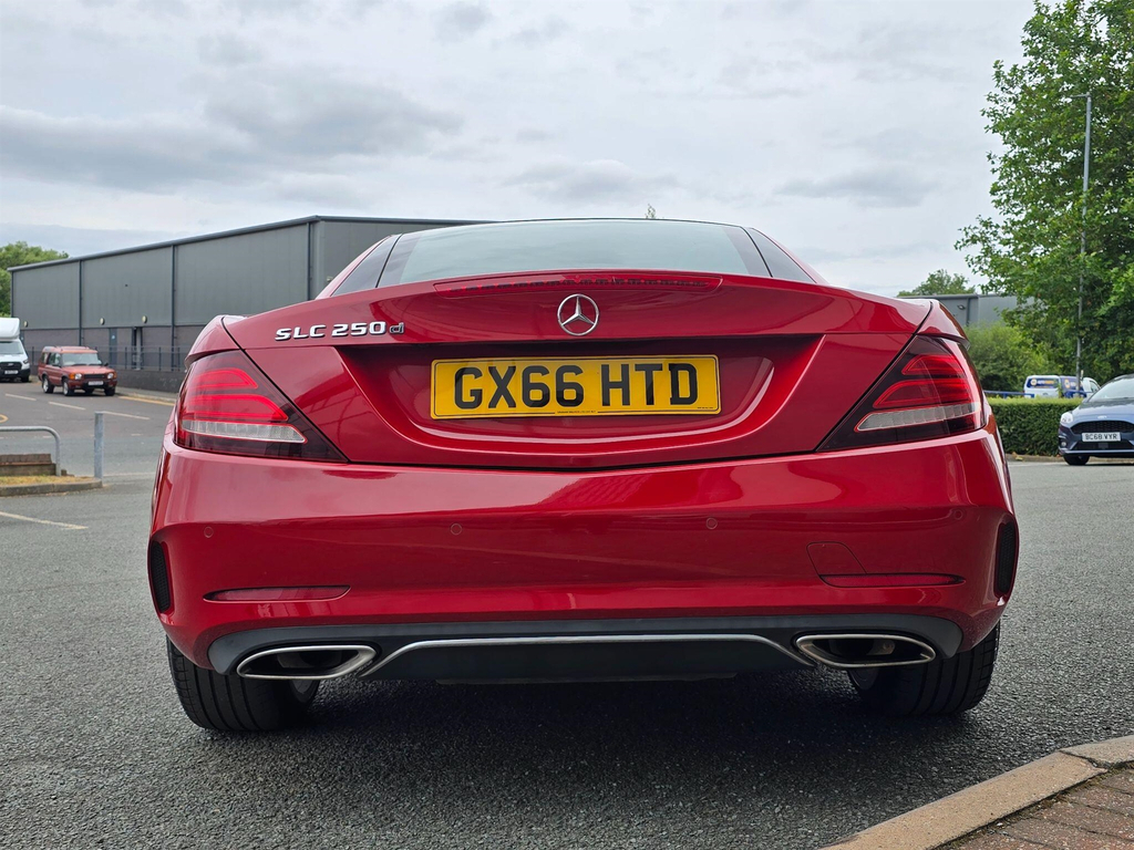 Mercedes-Benz SLC Slc 250 D Amg Line Black #12