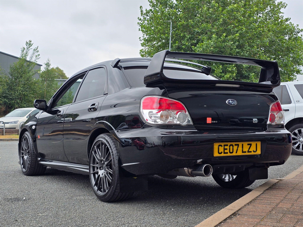 Subaru Impreza Saloon Black #5