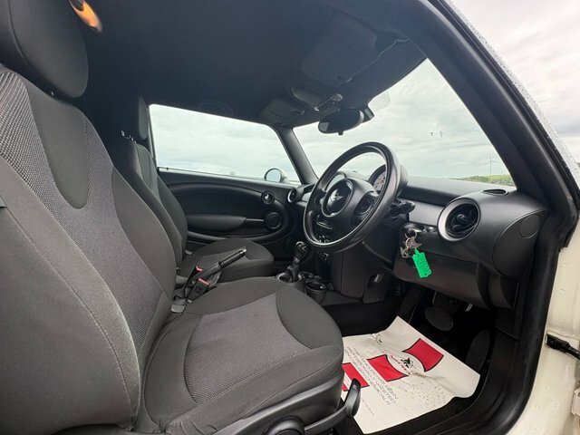 Mini Clubvan Cooper D Black #13