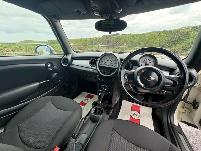 Mini Clubvan Cooper D Black #14