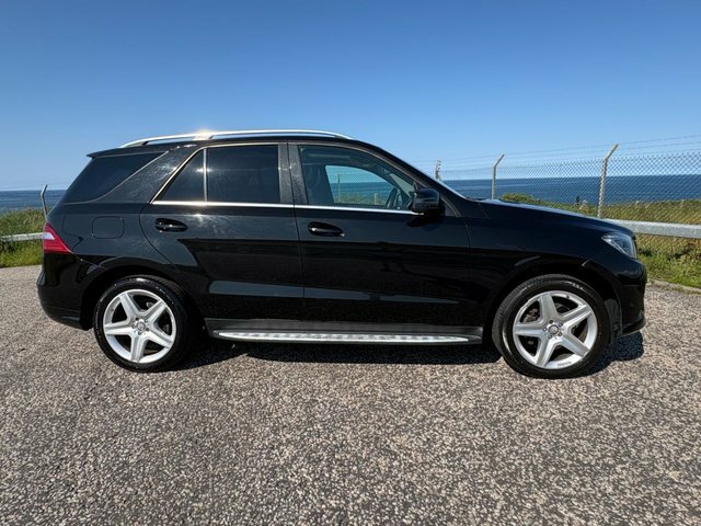 Mercedes-Benz M Class 2.1 Ml250 Bluetec Amg Line Suv G-tronic Black #4