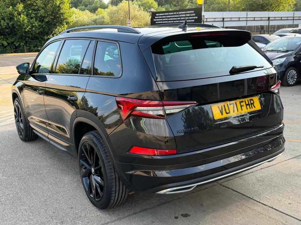 Skoda Kodiaq Suv 2.0 Tdi Sportline Dsg 4Wd Euro 6 Ss 7 VU71FHR Black #5