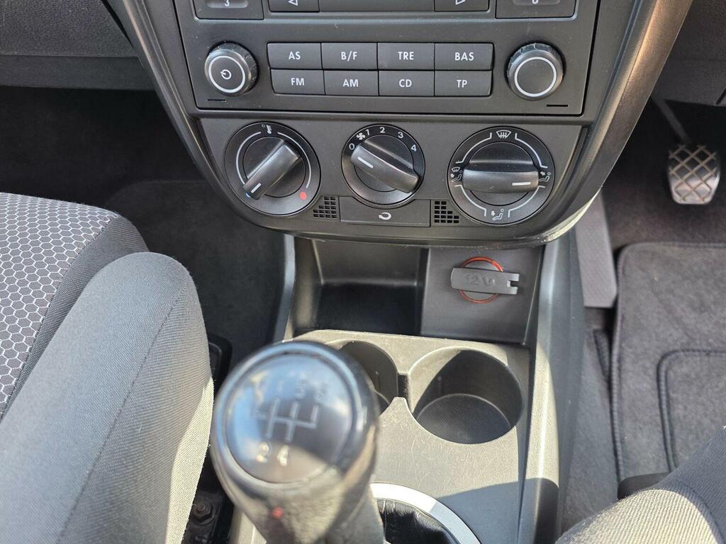 Volkswagen Fox 1.2 Urban 6V 54 Bhp Silver #14