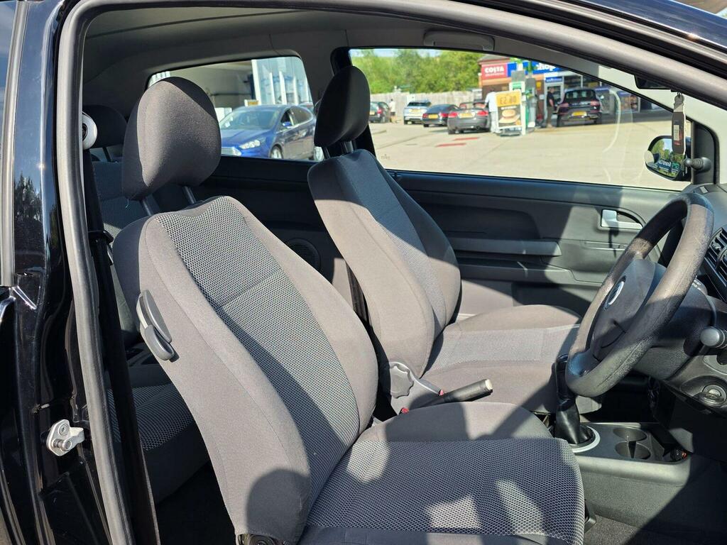 Volkswagen Fox 1.2 Urban 6V 54 Bhp Silver #18