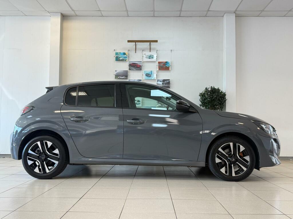 Peugeot 208 Hatchback Black #11