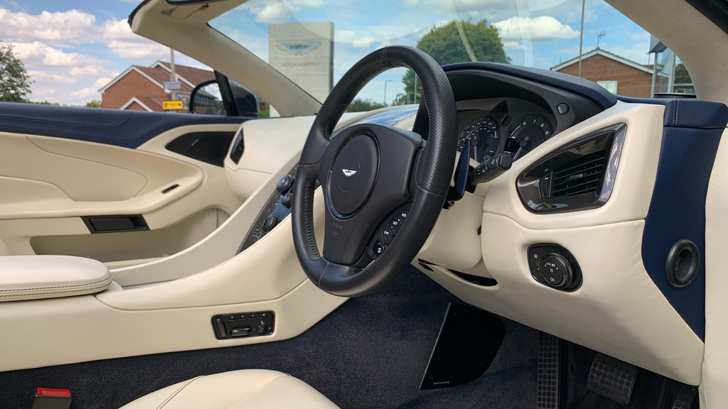 Aston Martin Vanquish 6.0 V12 Volante T-troniii Euro 6 Grey #21