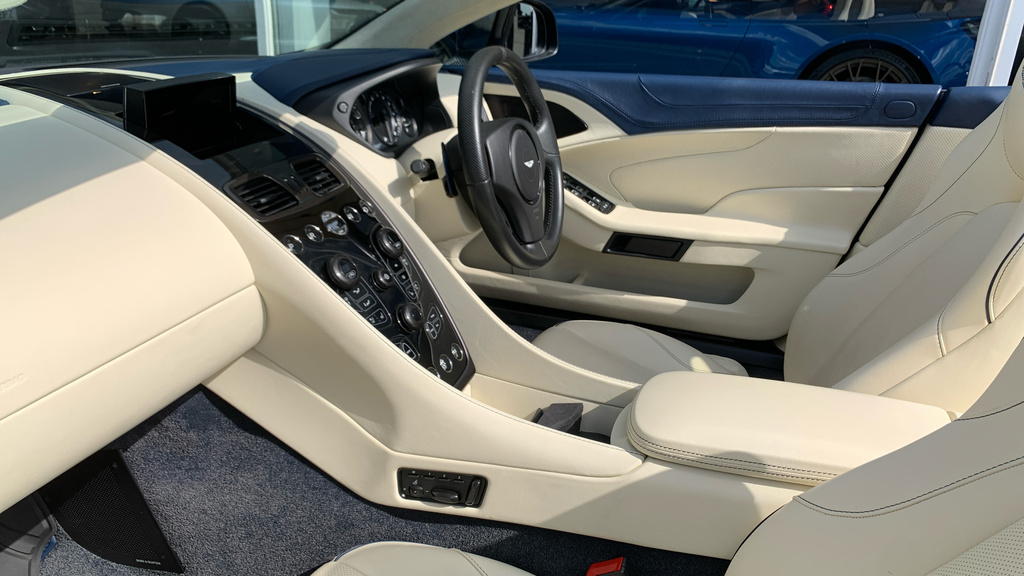 Aston Martin Vanquish 6.0 V12 Volante T-troniii Euro 6 Grey #36