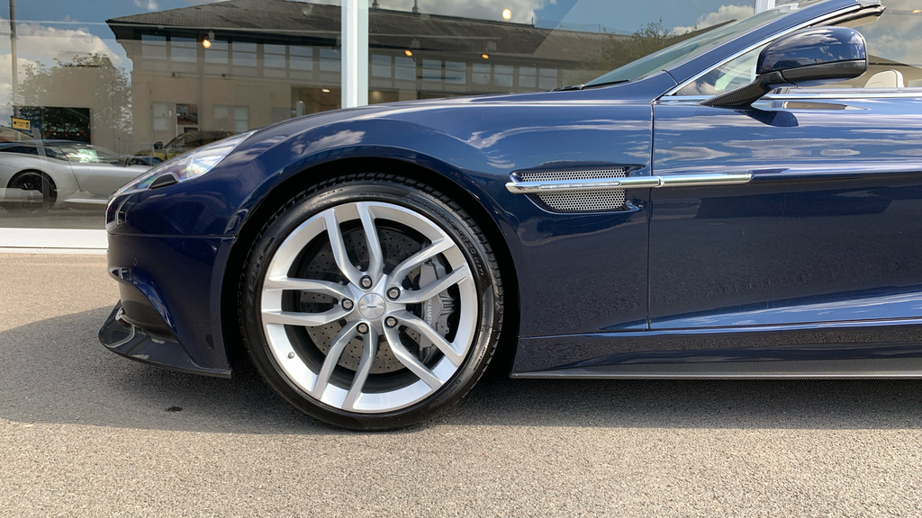 Aston Martin Vanquish 6.0 V12 Volante T-troniii Euro 6 Grey #32