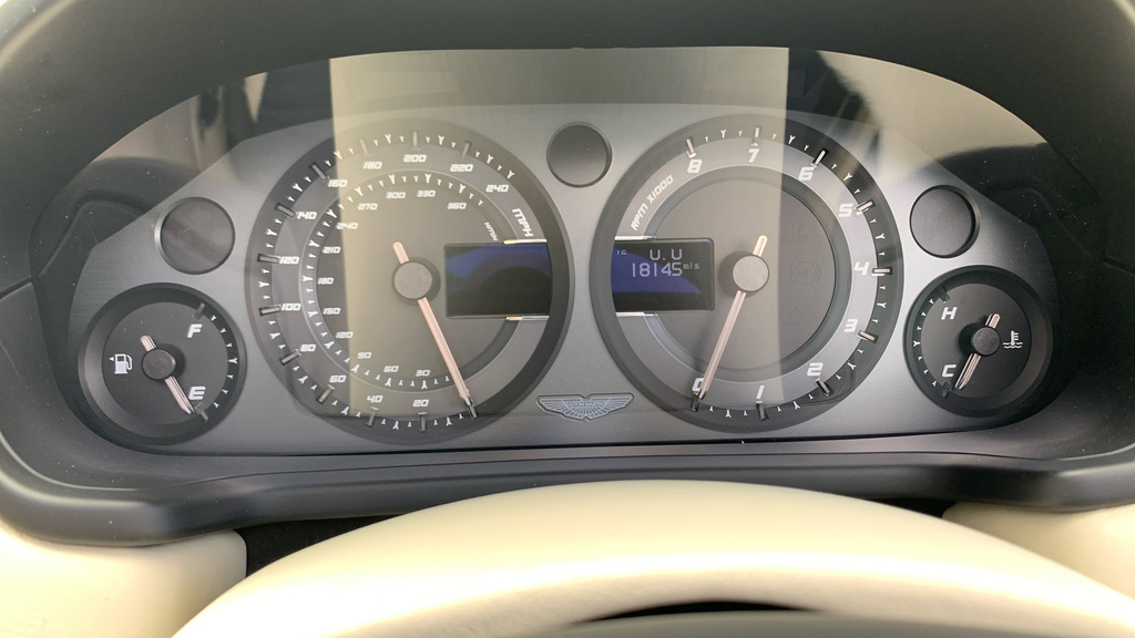 Aston Martin Vanquish 6.0 V12 Volante T-troniii Euro 6 Grey #7
