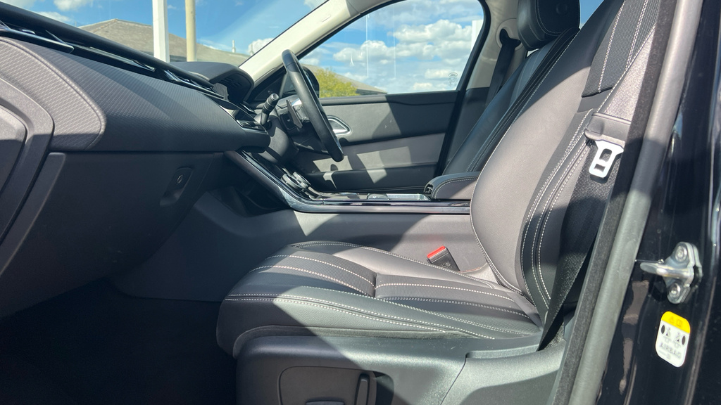 Land Rover Range Rover Velar S Black #3