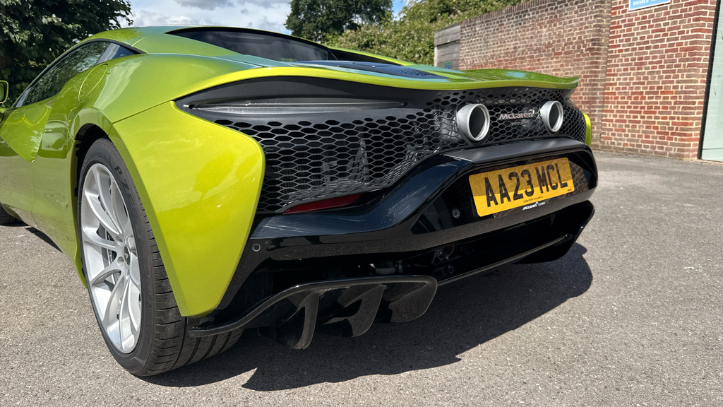 McLaren Artura 3.0 V6 Ssg Phev 671 Bhp Blue #13