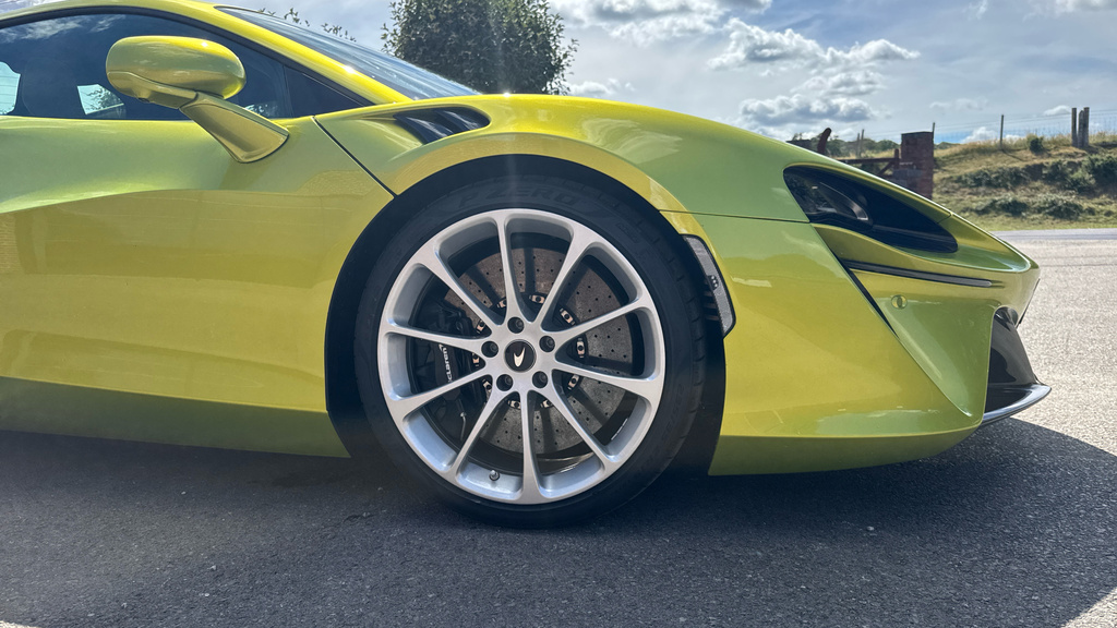 McLaren Artura 3.0 V6 Ssg Phev 671 Bhp Blue #8
