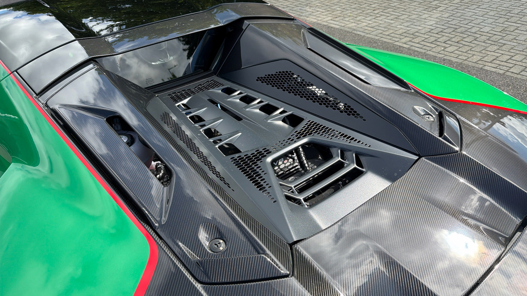 Lamborghini  6.5 V12 Hpev 3.8Kwh Amt 4Wd Euro 6 Black #8
