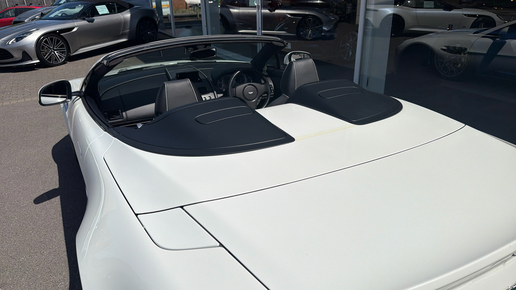 Aston Martin Vantage 6.0 V12 S Roadster Euro 2-Door Red #19