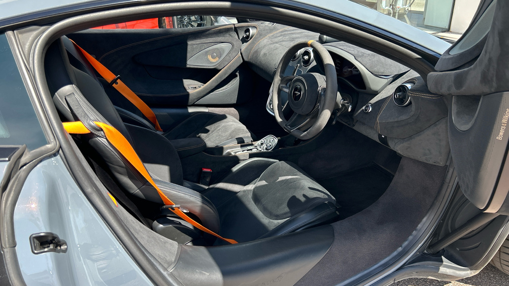 McLaren 600LT Coupe LA19UWW Grey #3