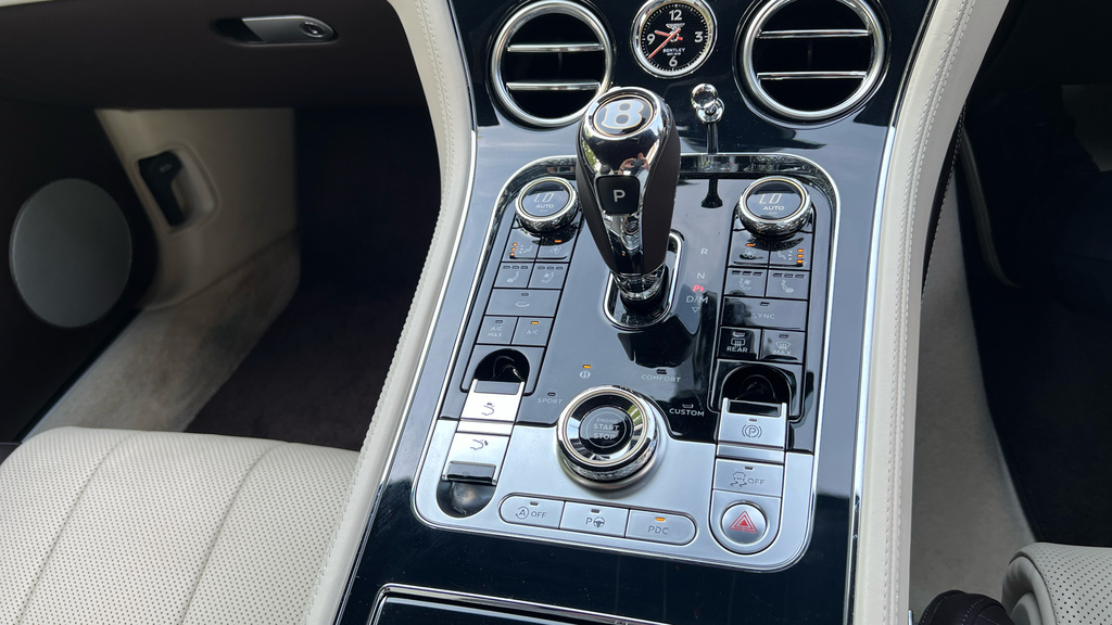 Bentley Continental Gt Gt V8 White #26