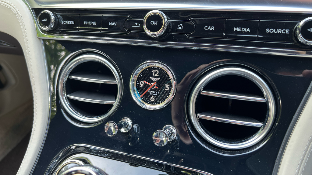 Bentley Continental Gt Gt V8 White #25