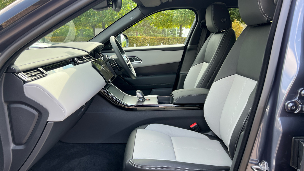 Land Rover Range Rover Velar Belgravia Edition Satin Blue #3