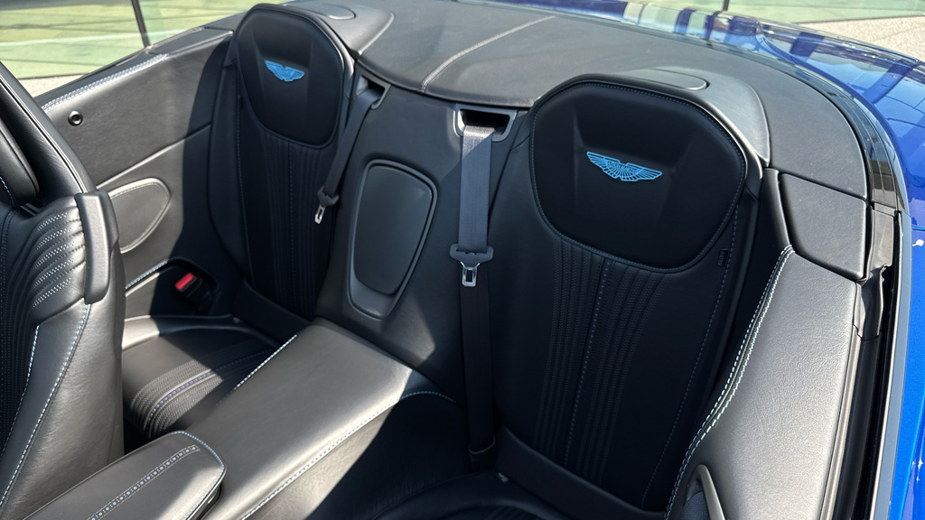 Aston Martin DB11 V8 Black #23