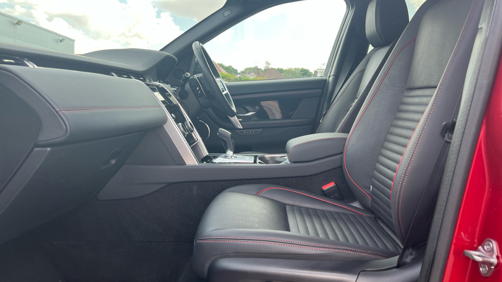 Land Rover Discovery Sport R-dynamic Se Red #3