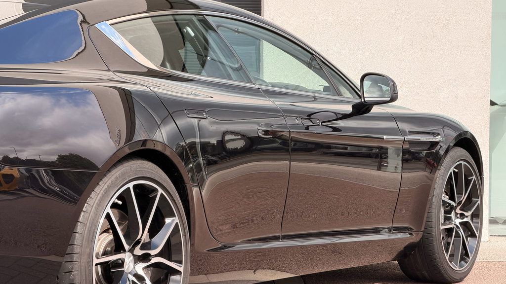 Aston Martin Rapide S  Silver #32