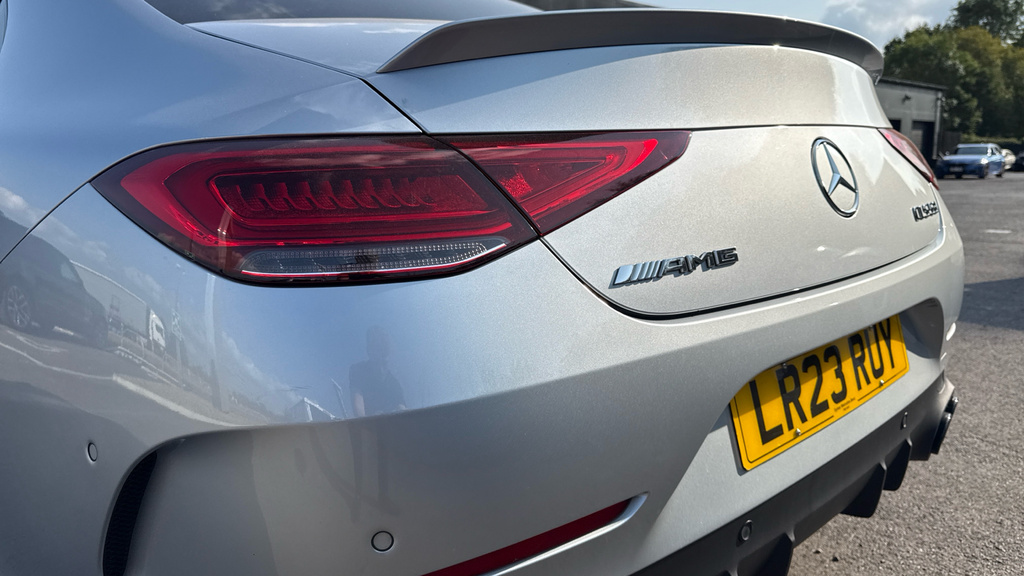 Mercedes-Benz CLS 300D 4Matic Amg Line Ngt Ed Pr 9G-tronic White #7