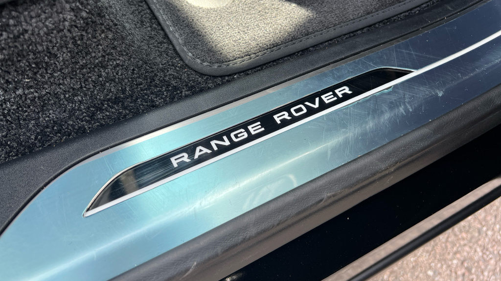 Land Rover Range Rover Autobiography Red #22
