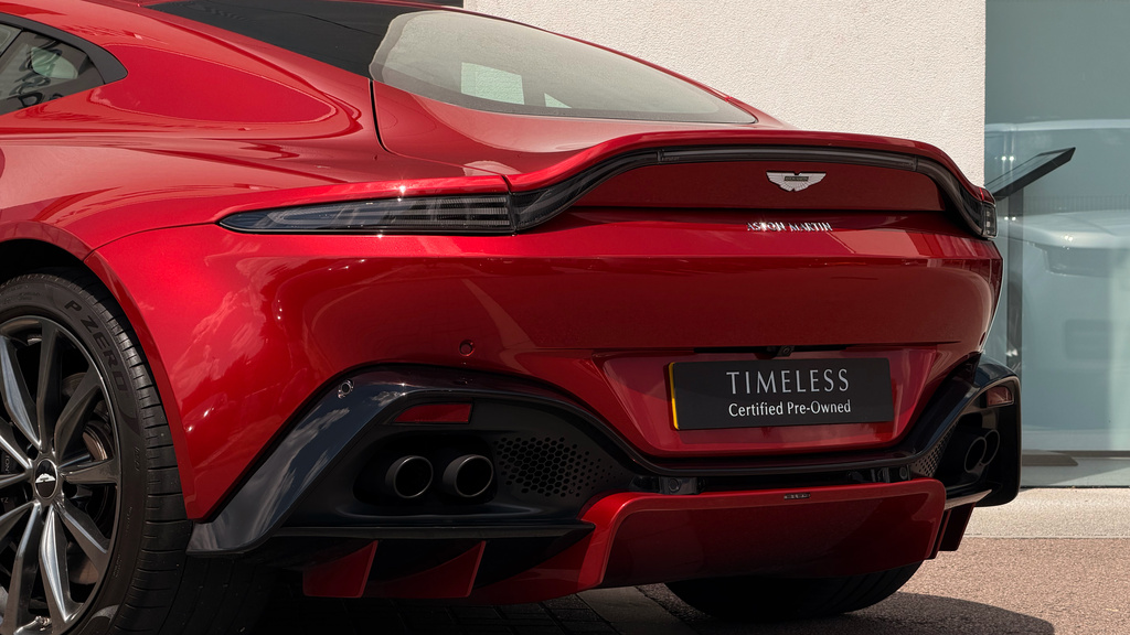 Aston Martin Vantage Vantage V8 Black #28