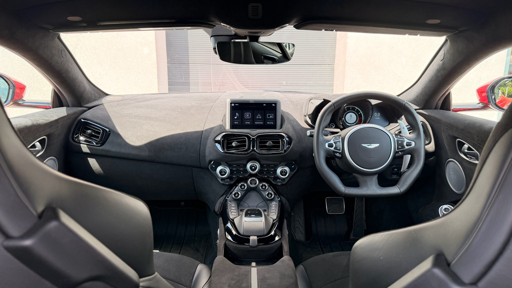 Aston Martin Vantage Vantage V8 Black #10