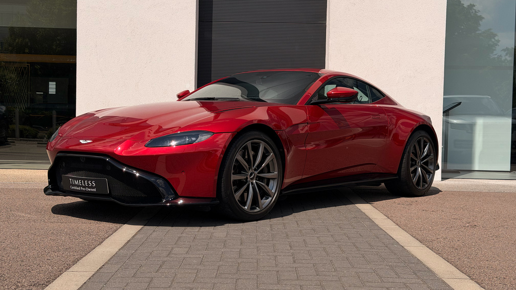 Aston Martin Vantage Vantage V8 Black #24