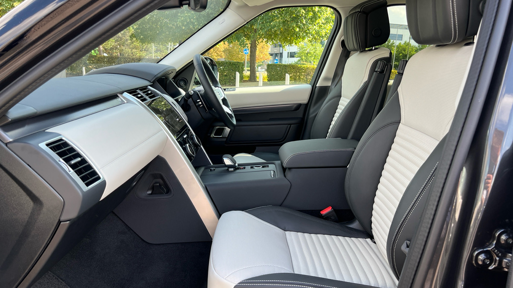 Land Rover Discovery Metropolitan Edition Grey #3