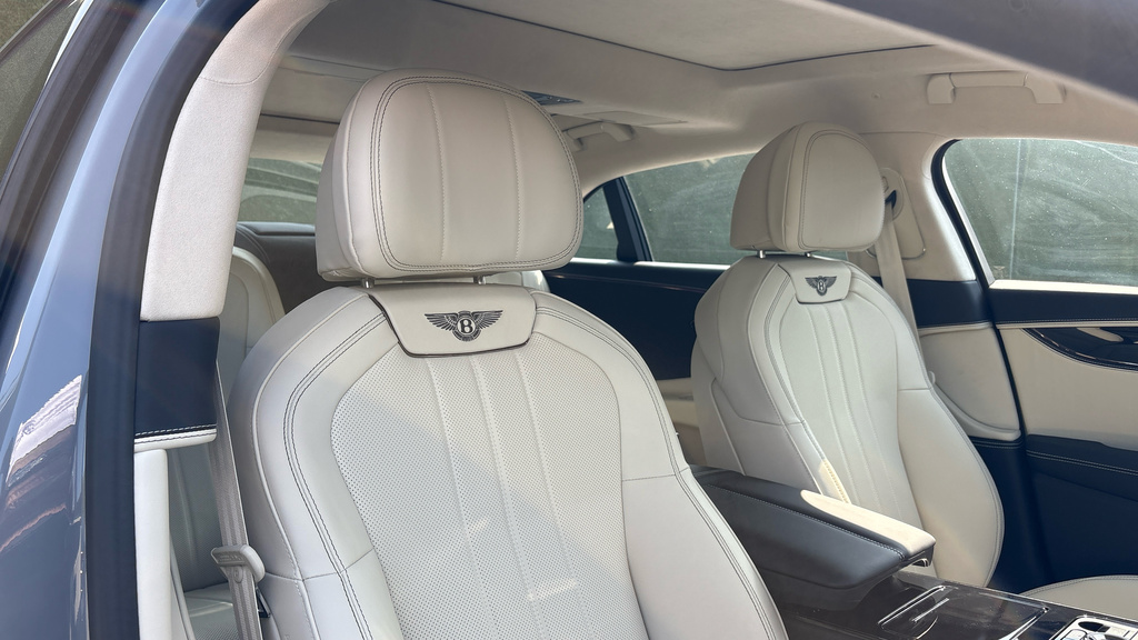 Bentley Flying Spur Saloon 201515 Beige #22