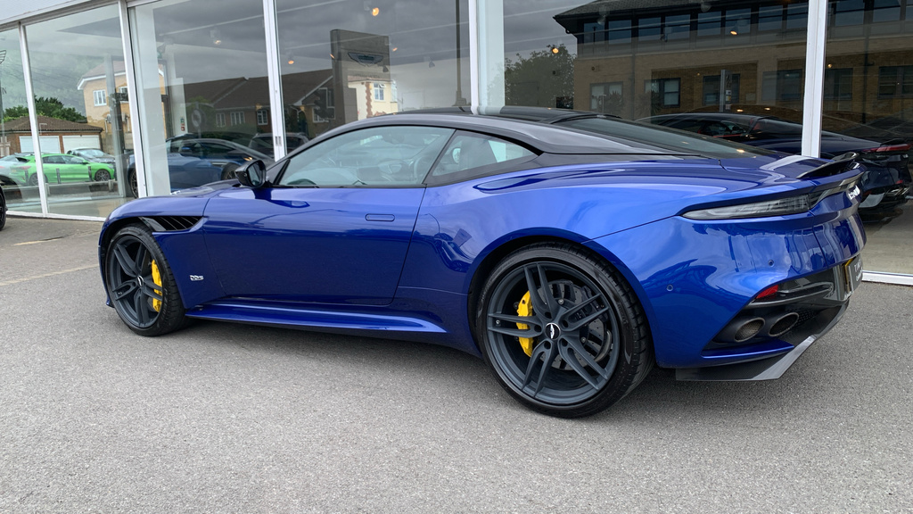 Aston Martin DBS Dbs Superleggera V12 Red #33