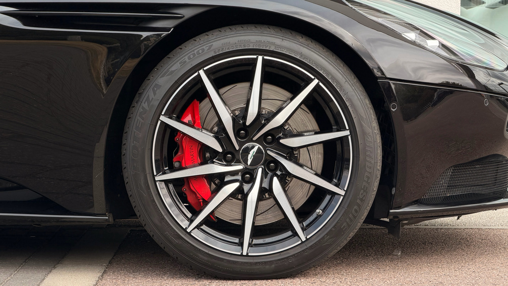 Aston Martin DB11 4.0L V8 Volante Black #5