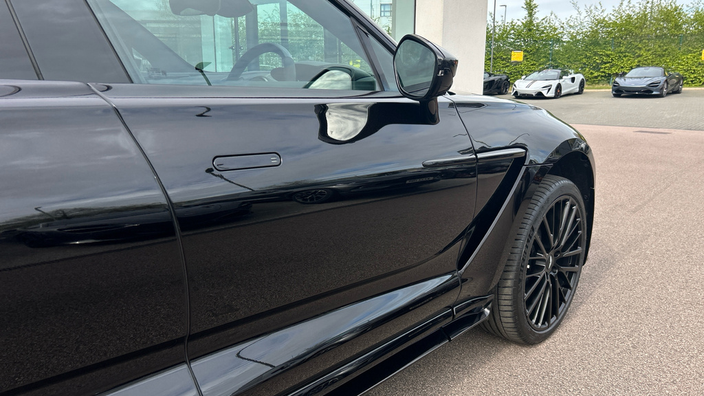 Aston Martin DBX 4.0 V8 707 Suv Black #9