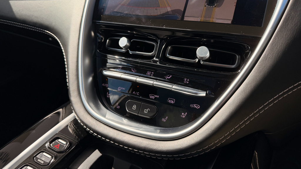 Aston Martin DBX V8 550 Touchtronic Blue #43