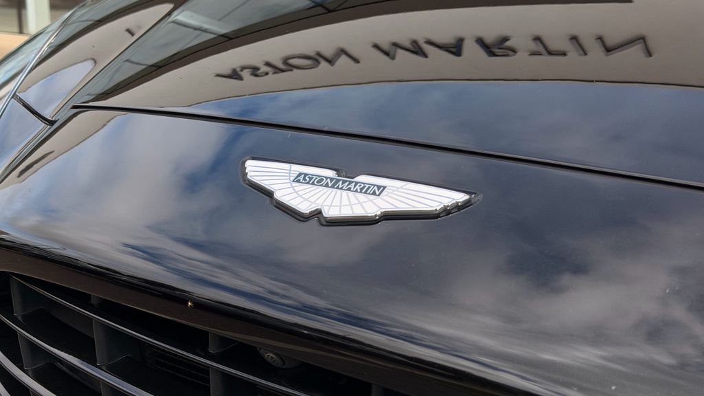 Aston Martin DBX V8 550 Touchtronic Blue #22