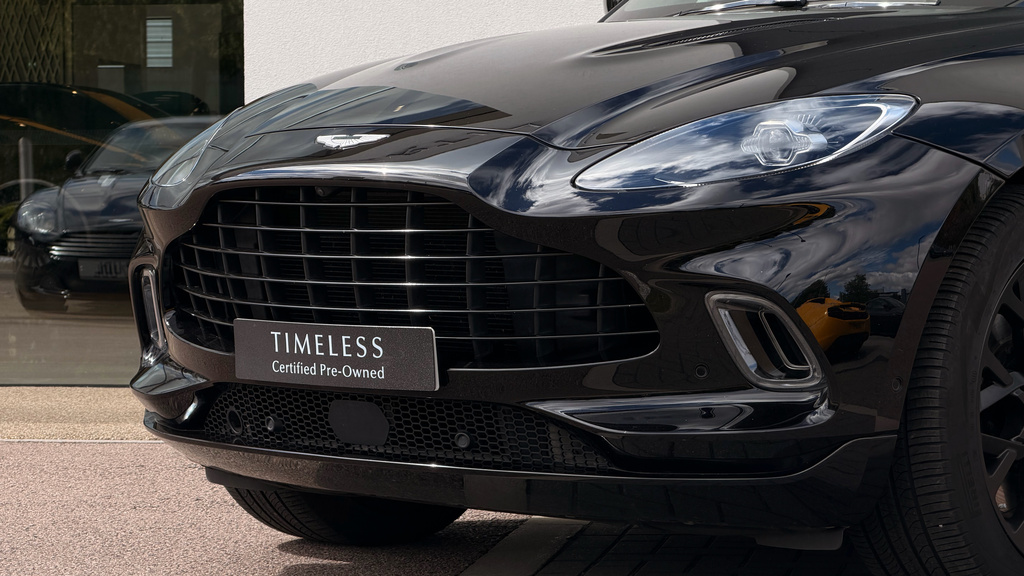 Aston Martin DBX V8 550 Touchtronic Blue #24