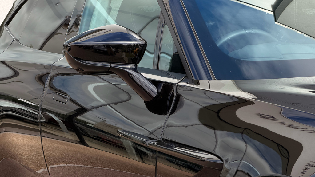 Aston Martin DBX V8 550 Touchtronic Blue #19