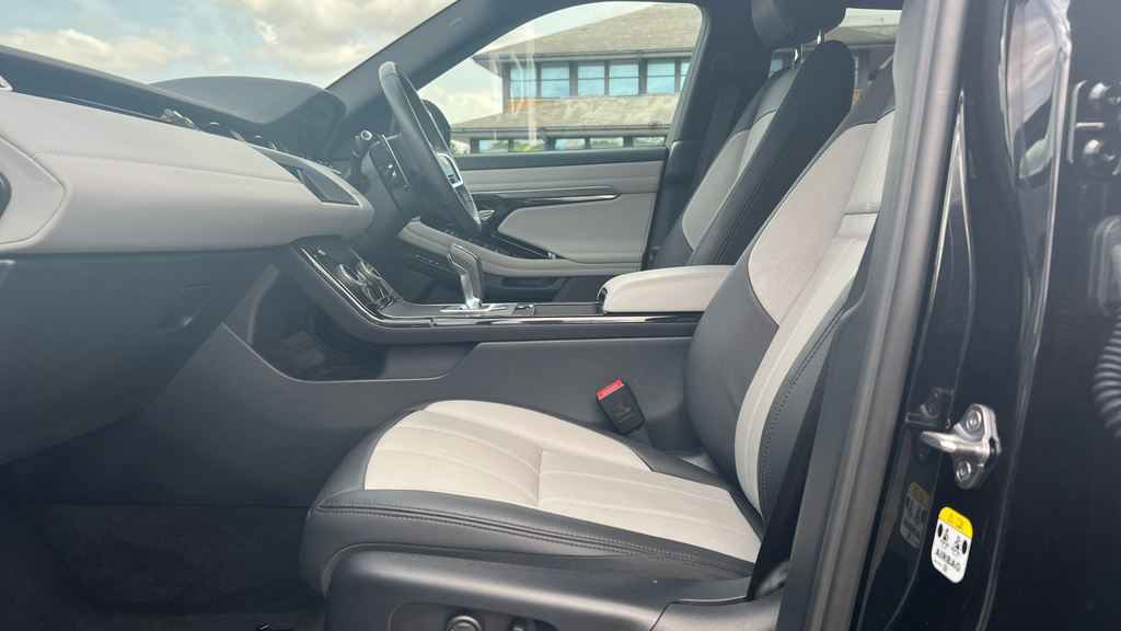 Land Rover Range Rover Evoque R-dynamic Se EY23UYX Black #3