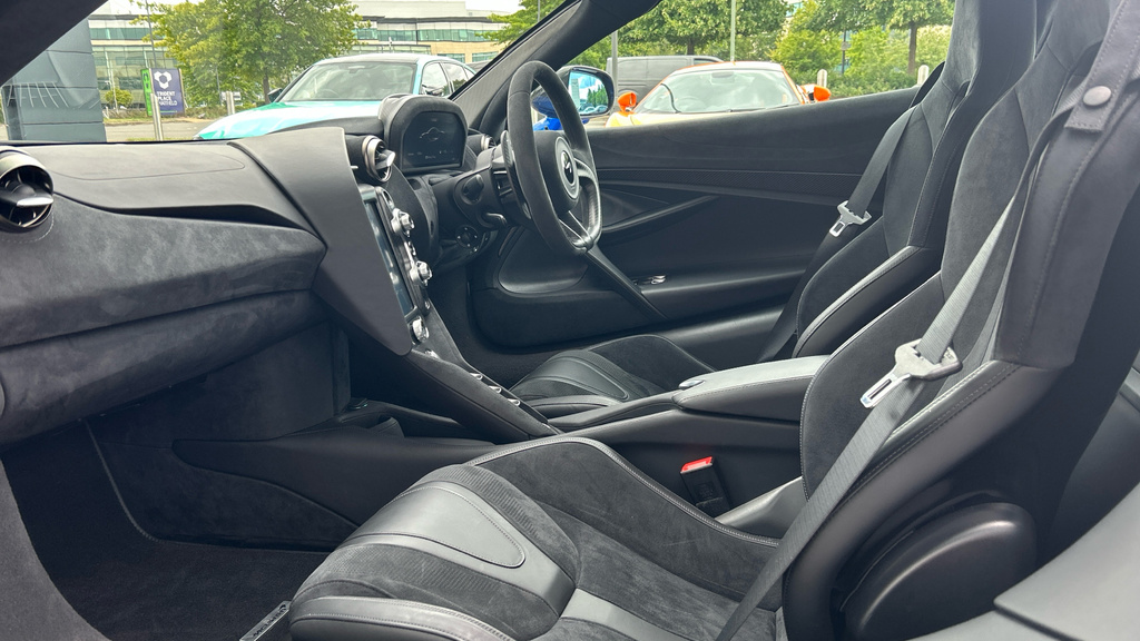 McLaren 720S Coupe Performance Spec Blue #4